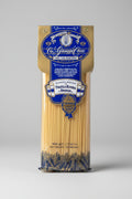 Pacco pasta alla Chitarra artigianale Cav. Giuseppe Cocco, Fara San Martino Abruzzo, trafila ruvida di bronzo, selezionata dalla bottega Fratelli Belfiore di Vasto